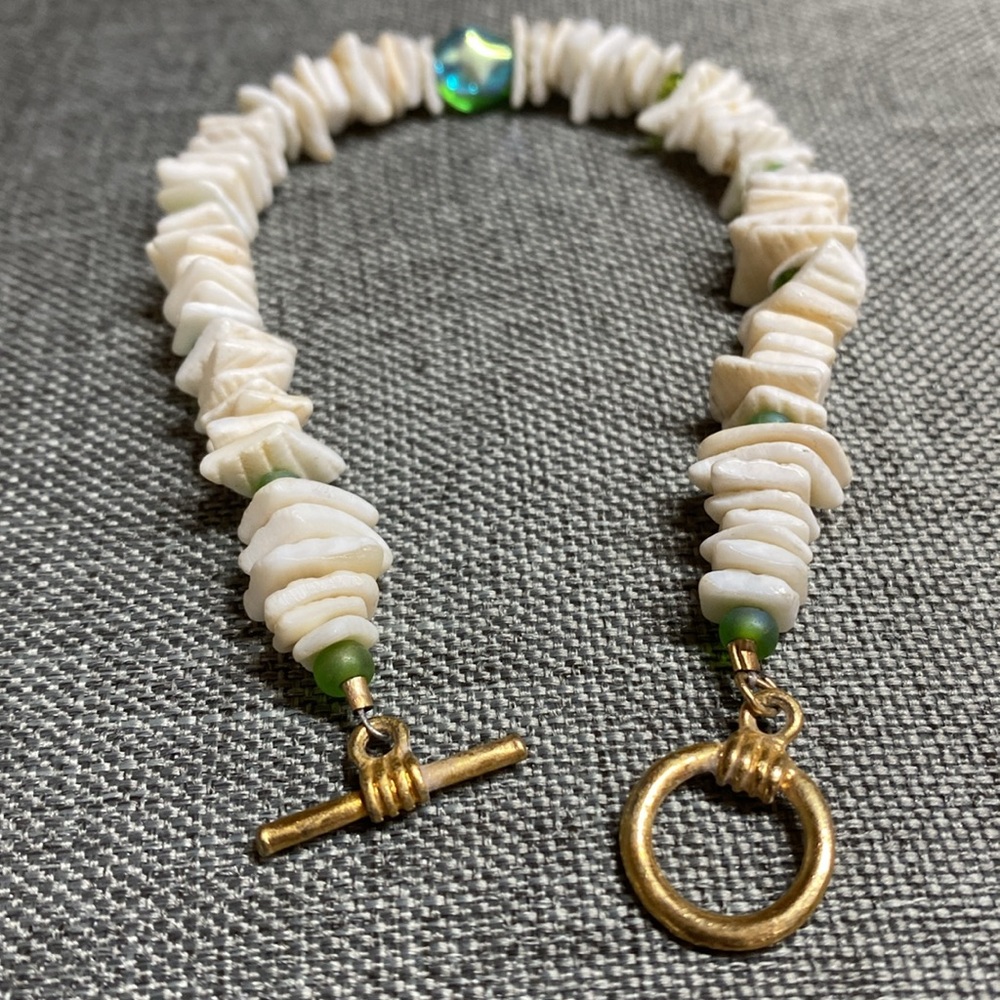 Vintage Natural Shell Bracelet